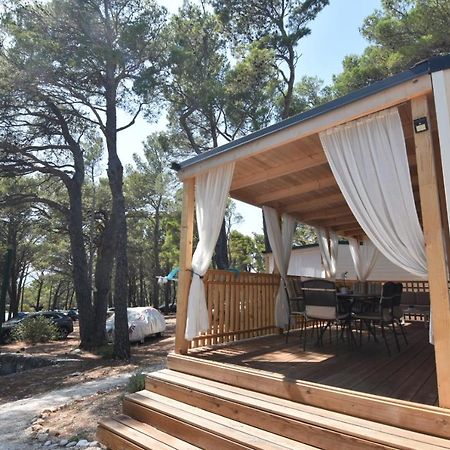 Mobile Homes Sara - Camping Basko Polje , Adriatic , Dalmatia Baška Voda Екстериор снимка