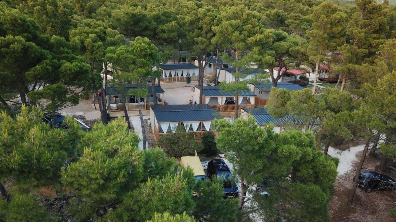 Mobile Homes Sara - Camping Basko Polje , Adriatic , Dalmatia Baška Voda Екстериор снимка