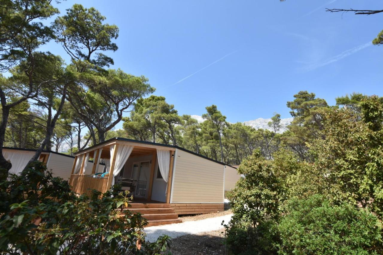 Mobile Homes Sara - Camping Basko Polje , Adriatic , Dalmatia Baška Voda Екстериор снимка