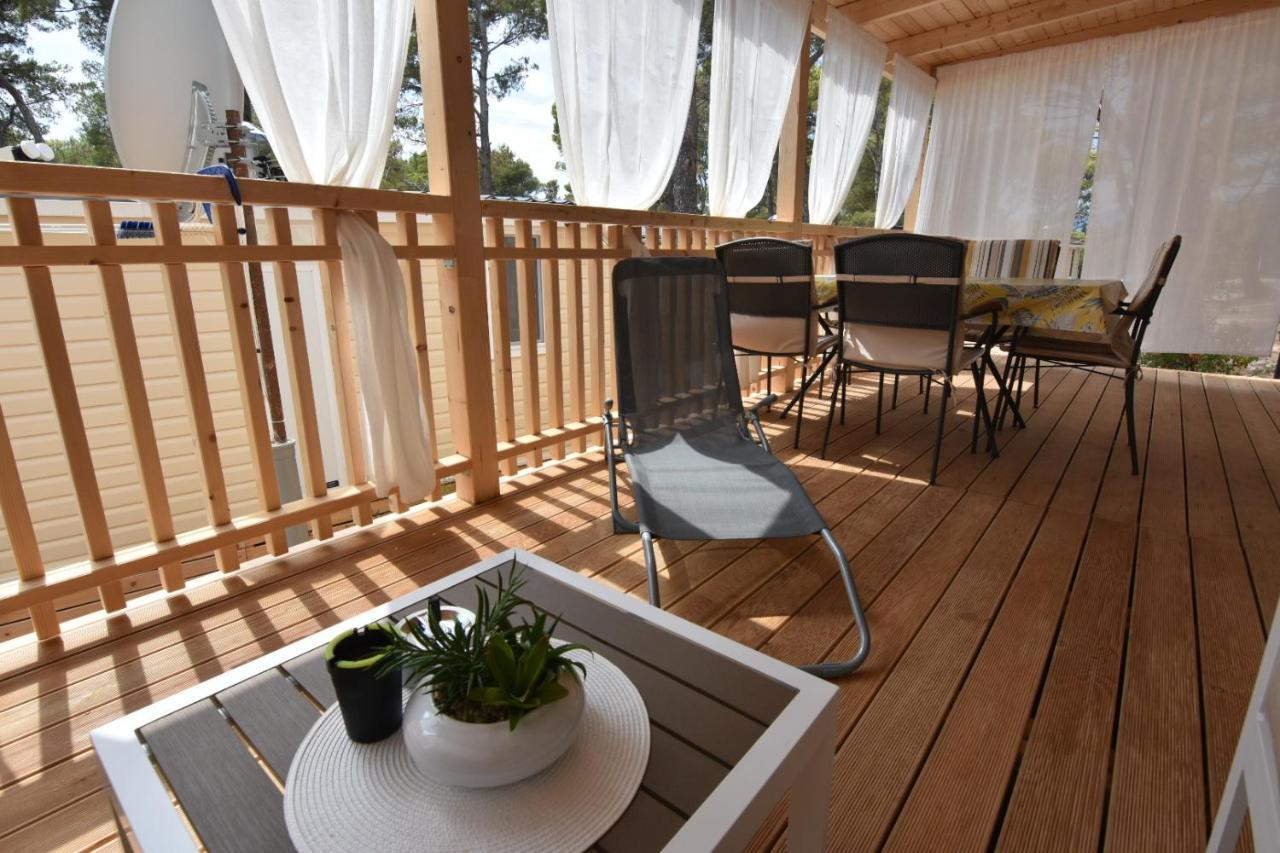 Mobile Homes Sara - Camping Basko Polje , Adriatic , Dalmatia Baška Voda Екстериор снимка