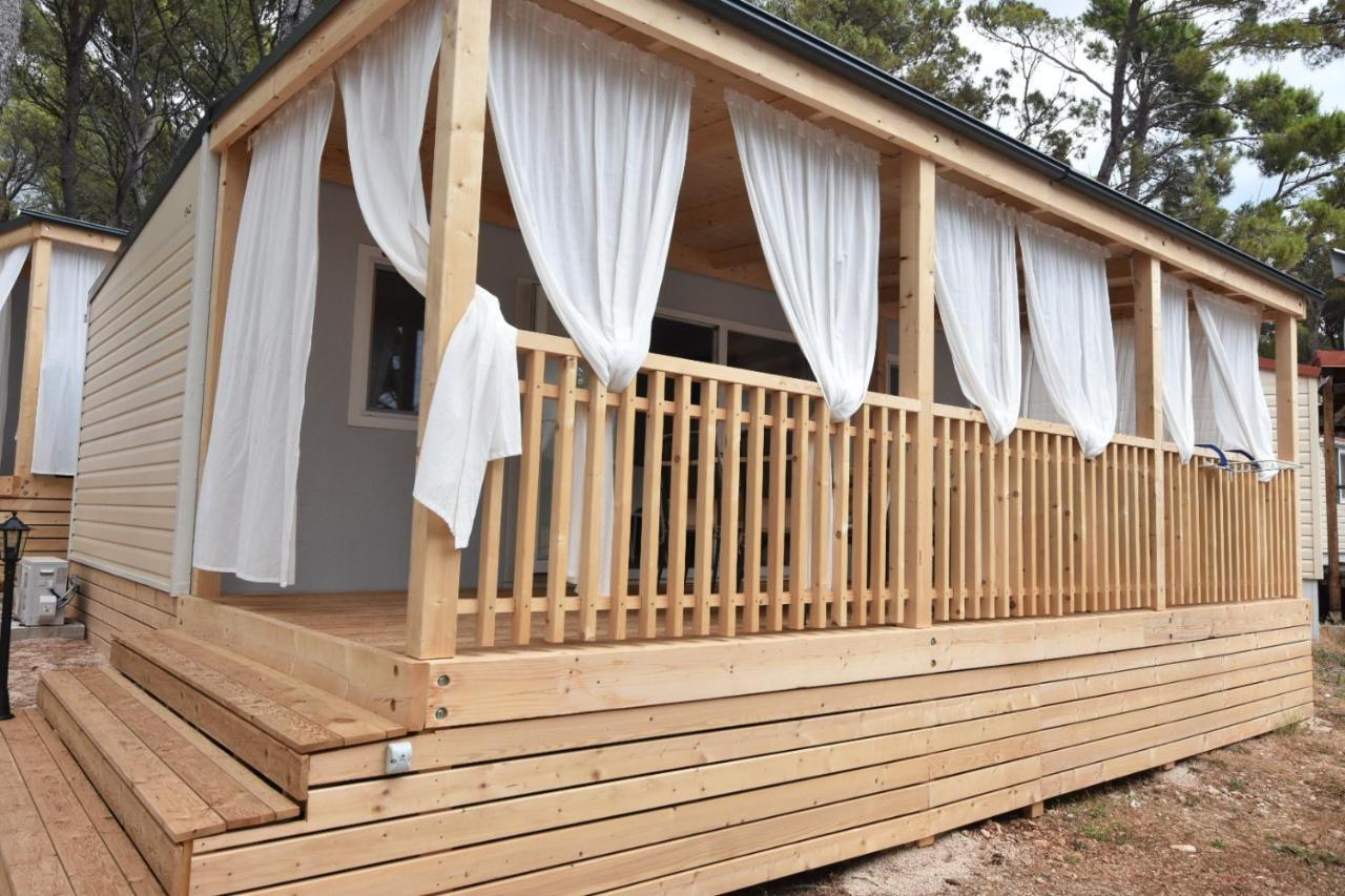 Mobile Homes Sara - Camping Basko Polje , Adriatic , Dalmatia Baška Voda Екстериор снимка
