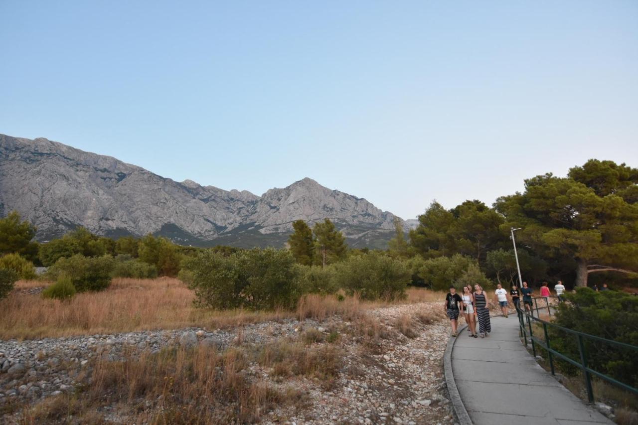 Mobile Homes Sara - Camping Basko Polje , Adriatic , Dalmatia Baška Voda Екстериор снимка